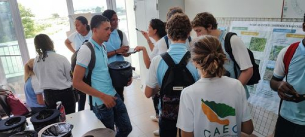 Stand Réduction de l'enherbement  © Cirad Martinique